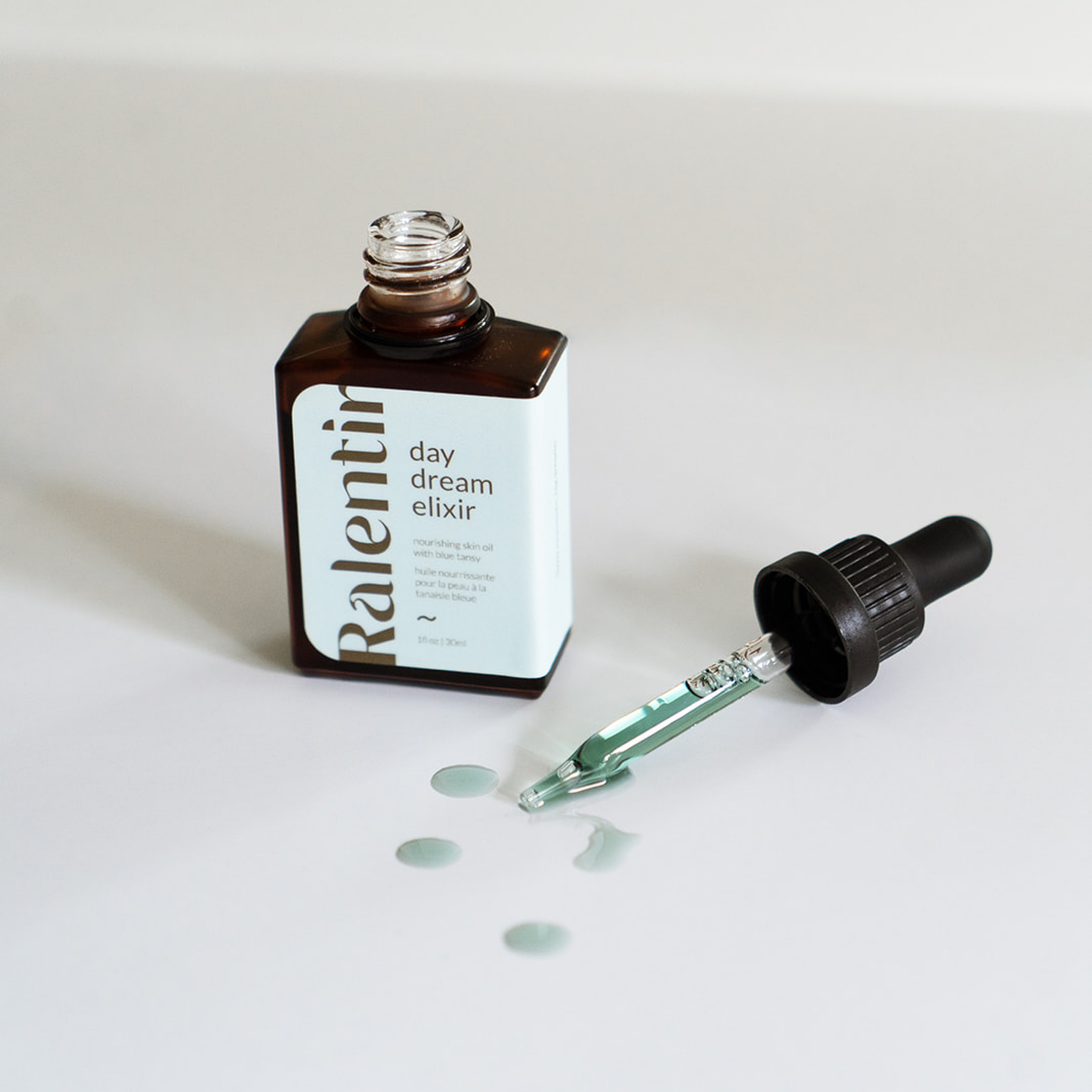 Day dream elixir skin oil (blue tansy)